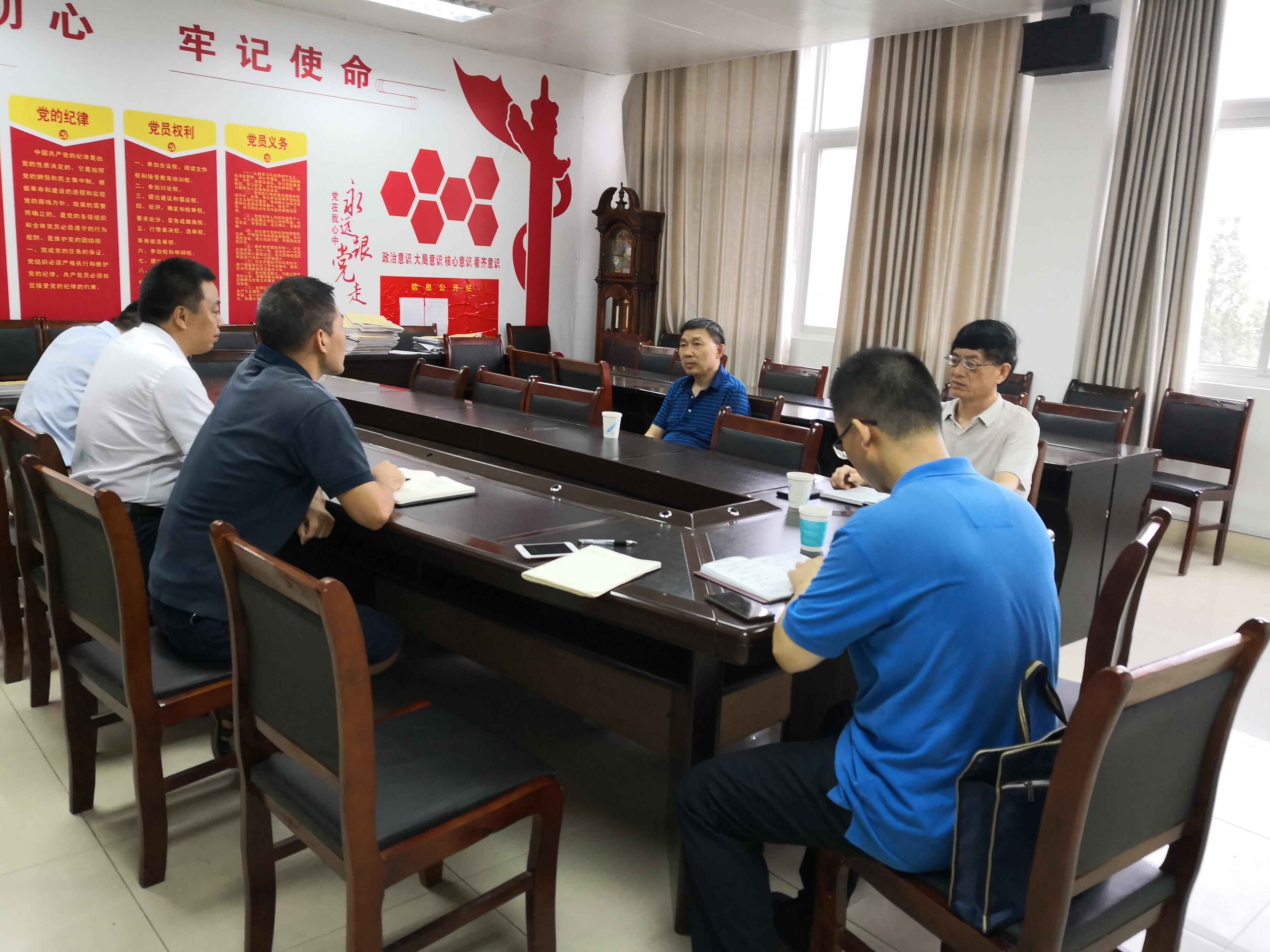 副董事长王文臣到永利yl23411集团检查新学期教学工作.jpg